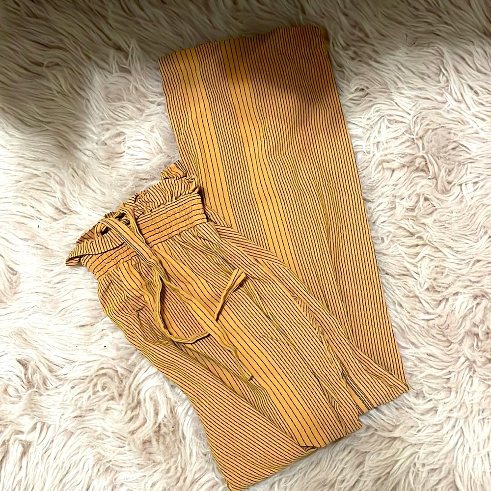 PAPERBAG CAPRI PANTS
